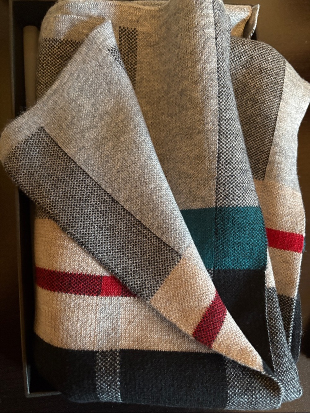 Villand Classic Gray Plaid Wool Blend Wrap Scarf